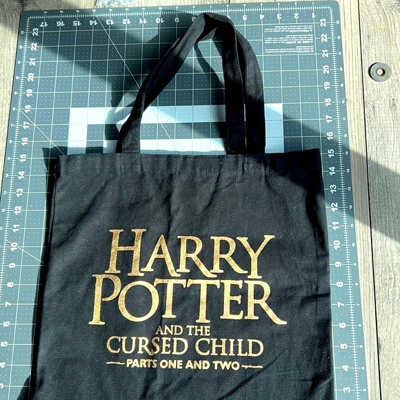 Harry Potter lightning bolt hat pin patches, tote, Ron Weasley Harry Potter doll - Picture 8 of 12